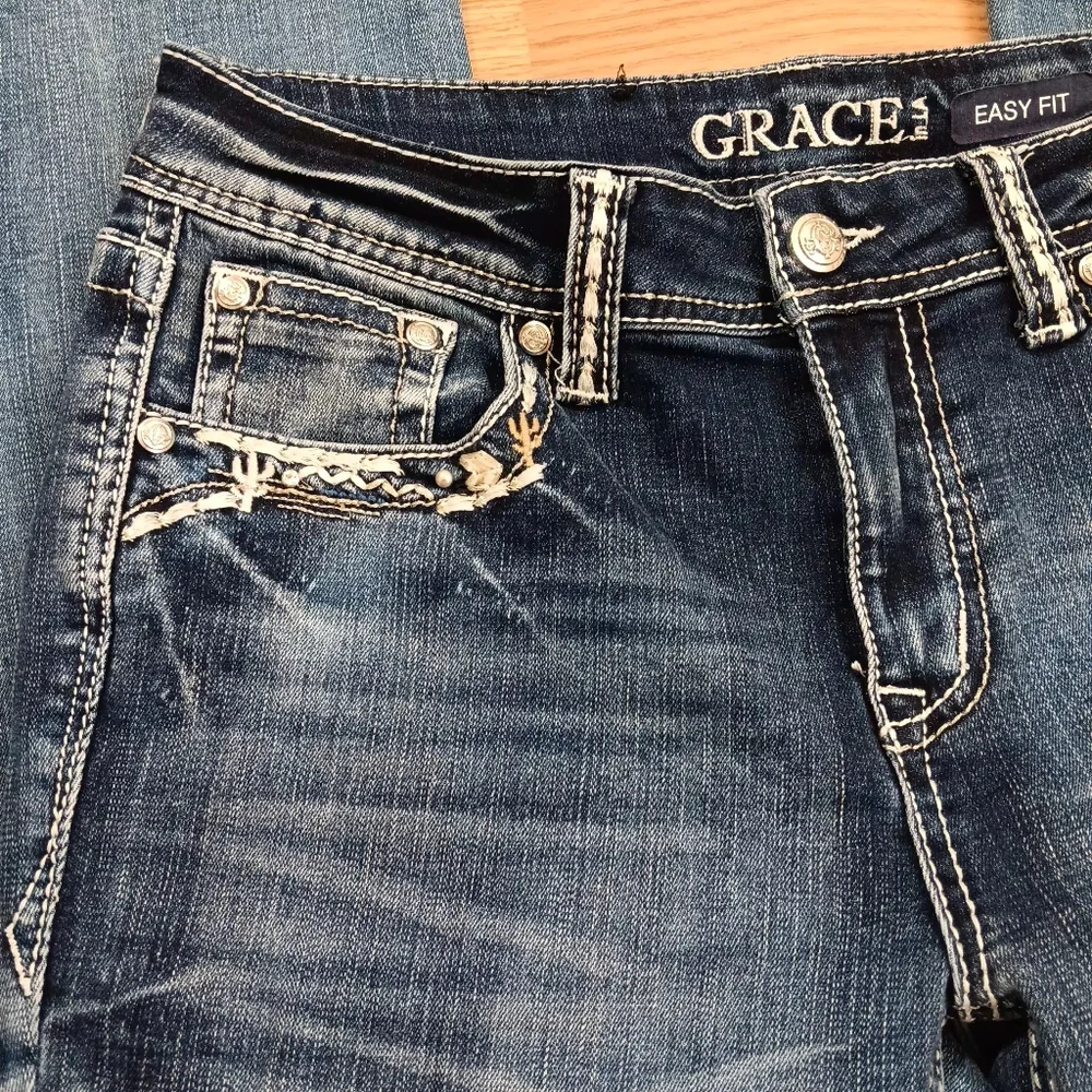 Grace in LA Embroidered Jeans - Picture 10 of 12